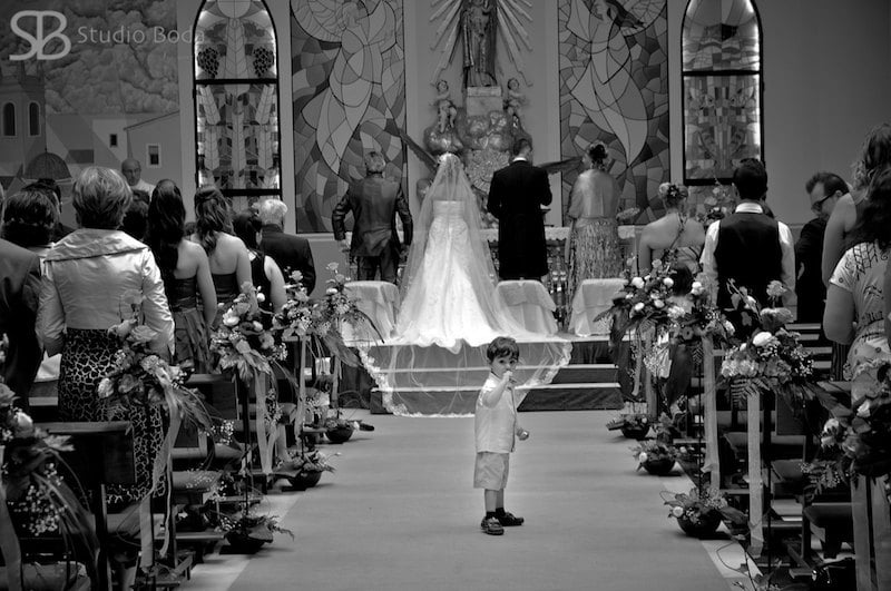 niño en la boda