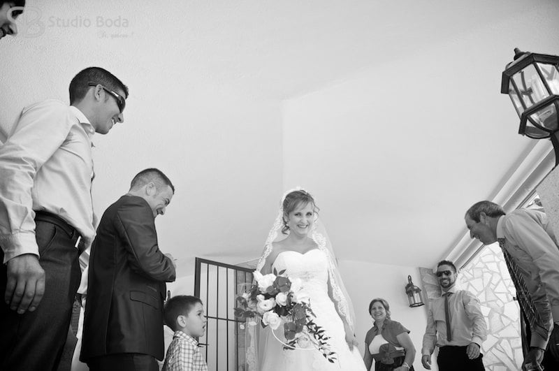 Novia sale de Casa