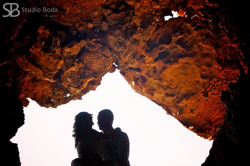 trash-the-dress-cuevaDSC_7909 rocas cueva - retrato novios