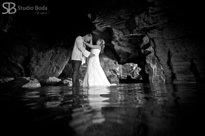 trash-the-dress-cuevaDSC_8041-costa-blanca trash the dress blanco y negro