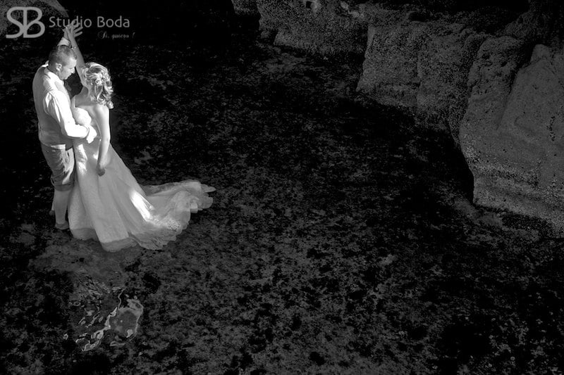 trash-the-dress-cueva_BZM4084 trash the dress novios