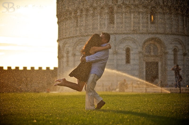 El sol en la plaza de Pisa