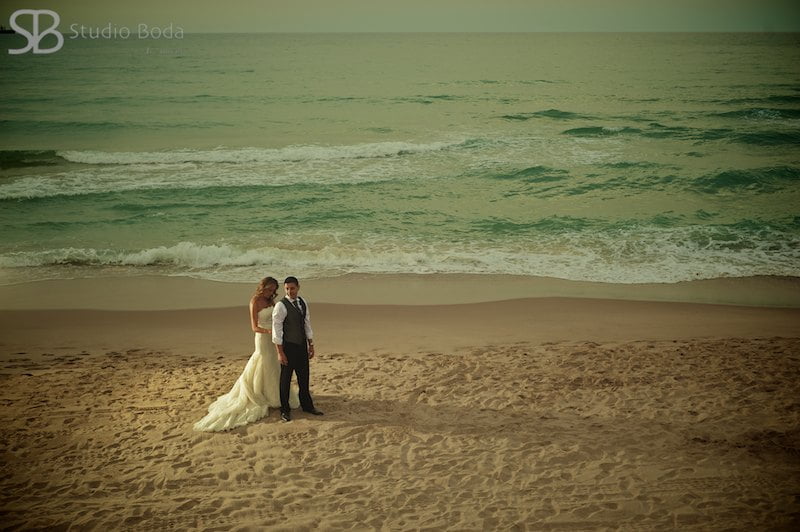 los novios y el mar