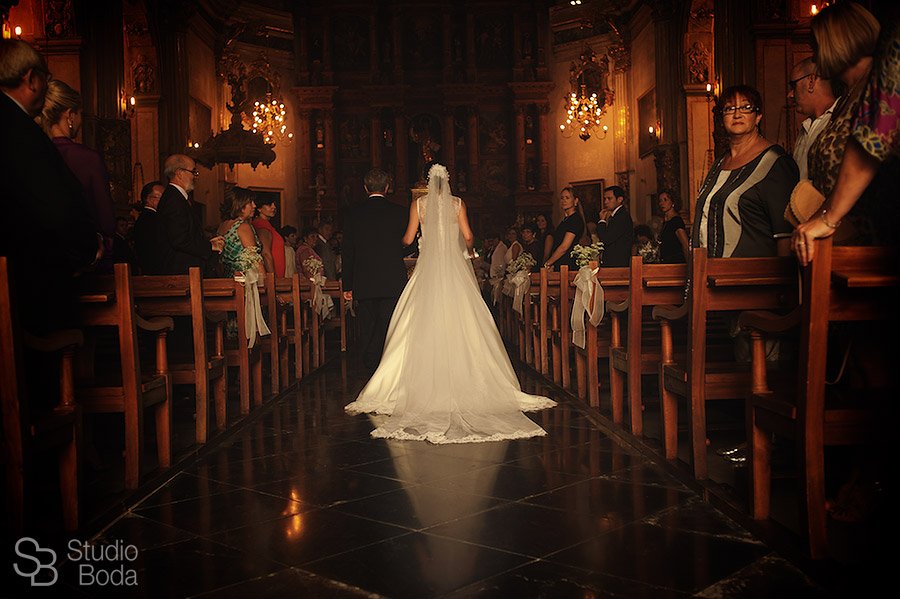 Novia iglesia