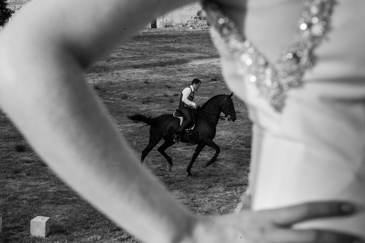novio a caballo