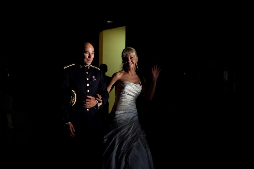 foto de boda con poca luz