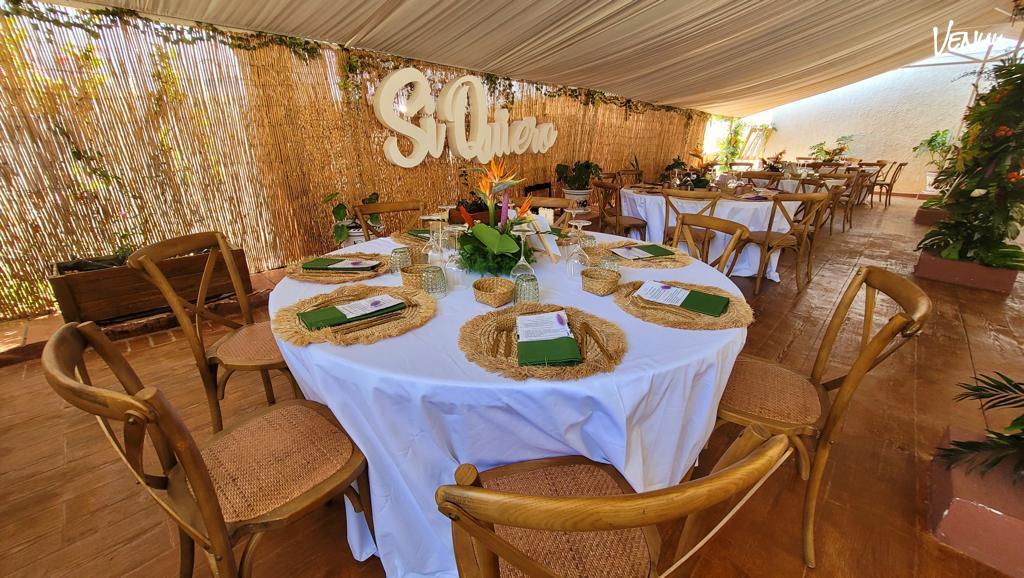 VillaLoja I Eventos, finca rústica en Alicante con piscina y jardín para bodas pequeñas y flexibles.
